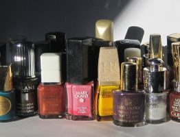 Second life for old bottle of nail polish