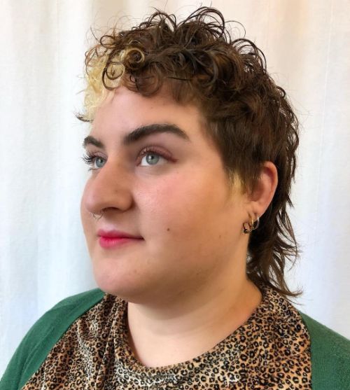 Funky Cury Mullet for a Round Face