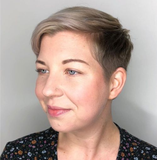 Neat Short Pixie for a Round Face