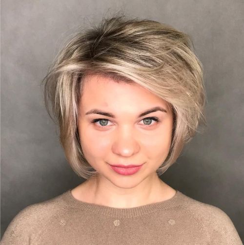 Voluminous Bob for a Round Face