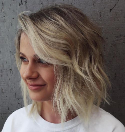 Wavy Messy Bob for a Chubby Face